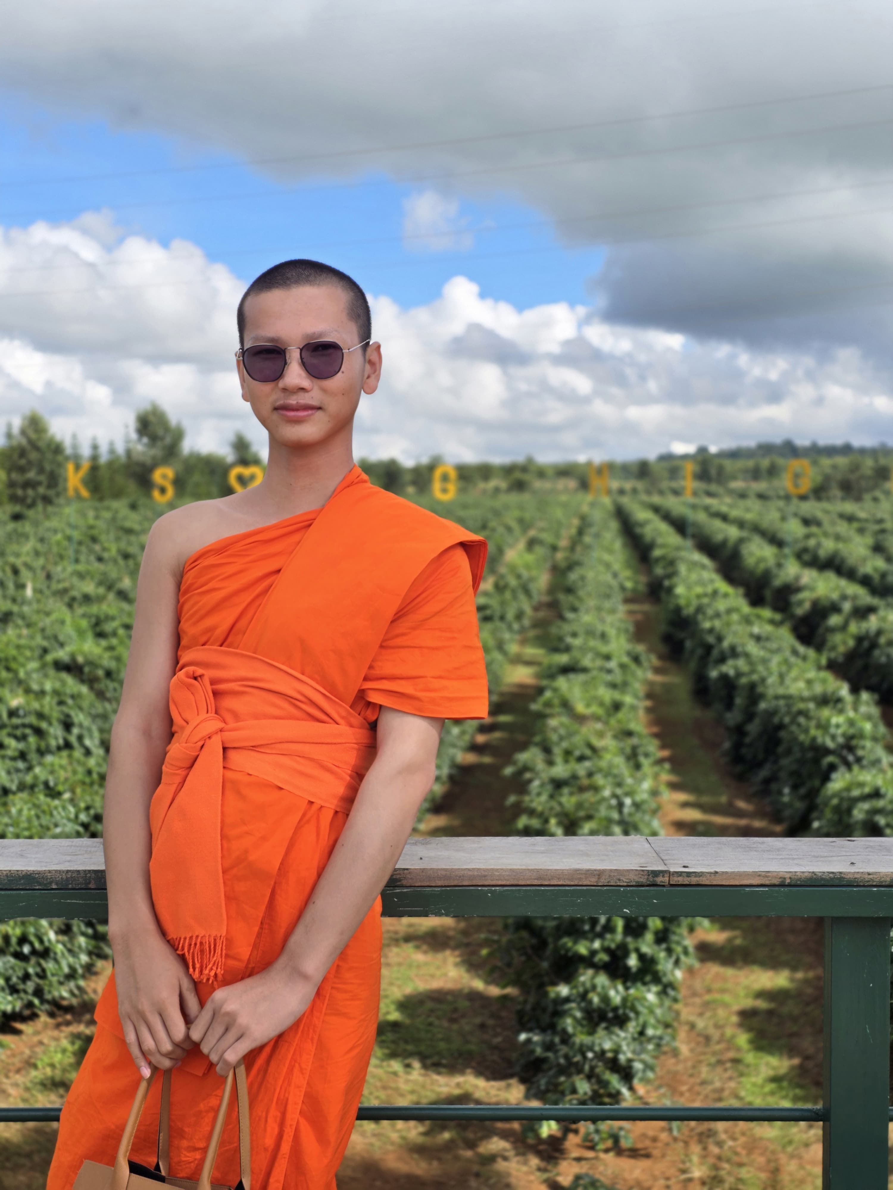 ພຣະ ທົງໄຊ ສຸວັນນະລາດ